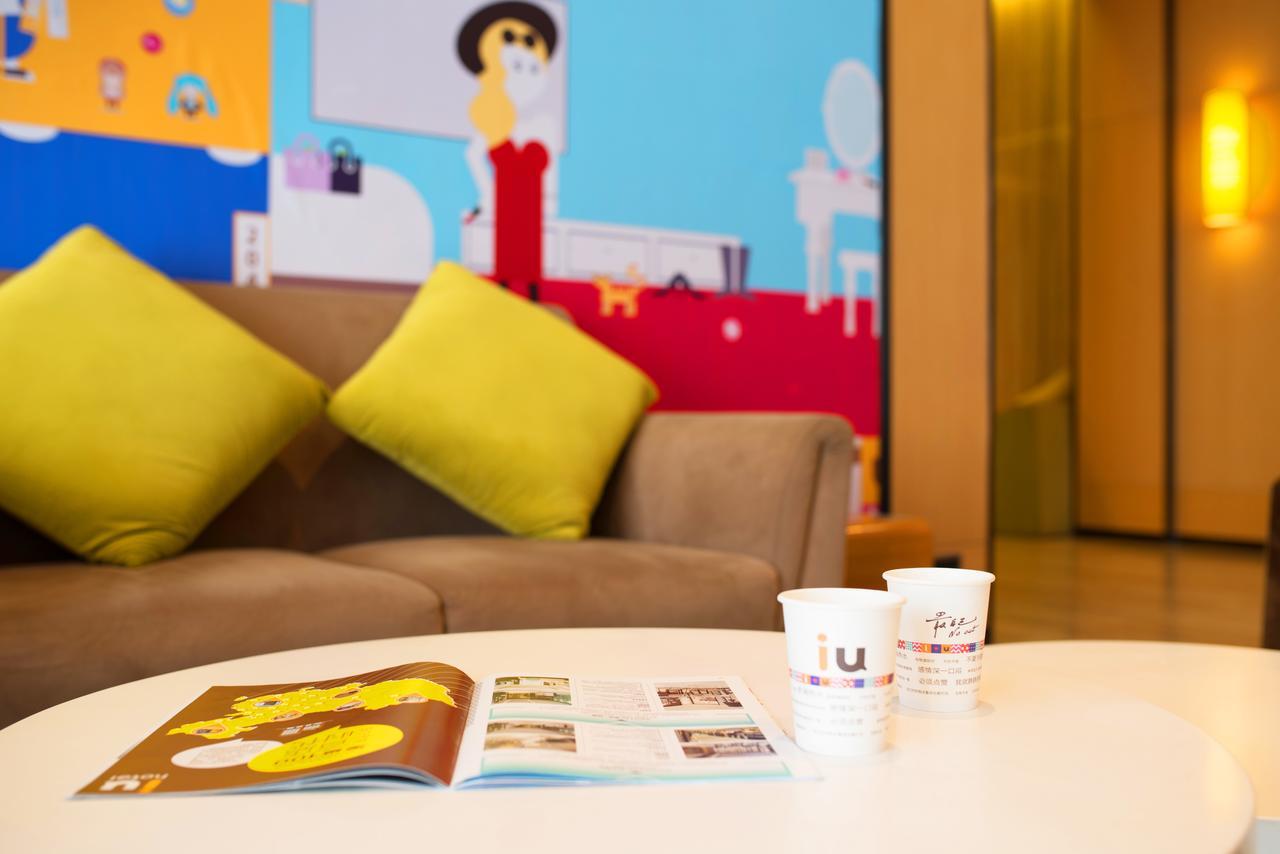 Iu Hotel Ruoyang Yiyang Wenhua Road Exteriör bild