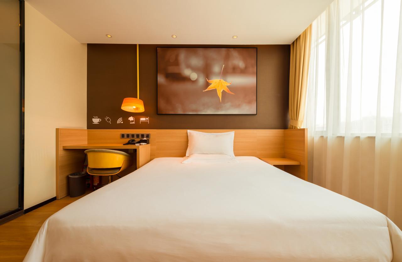 Iu Hotel Ruoyang Yiyang Wenhua Road Exteriör bild